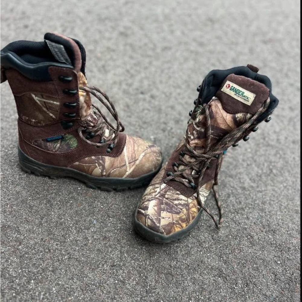 Gander mountain kids size 5 winter camo hunting boots
